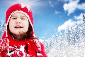 What to pack for a skiing holiday with kids...all the clothing and warm gear you will ever need from The Urban Mum